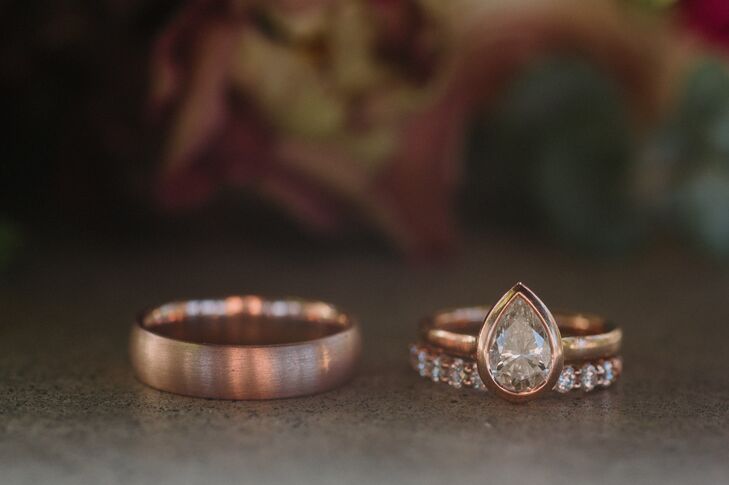 Modern Gold Wedding Band and Teardrop Engagement Ring