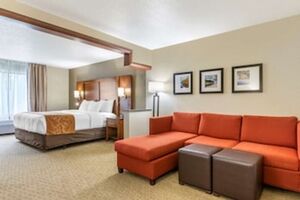 Picture of Comfort Suites Grand Rapids North