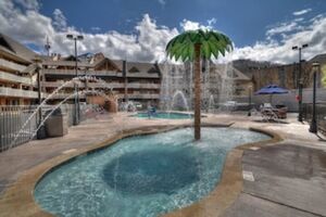 Picture of Crossroads Inn & Suites