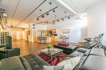 Picture of Downtown Loft by 6th St. Prime Sxsw!