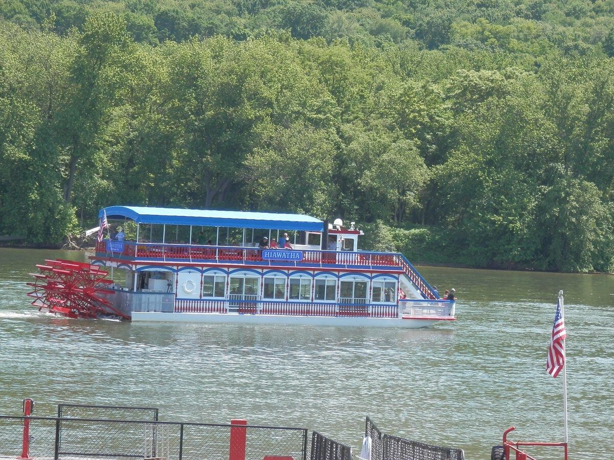 Picture of Hiawatha Paddlewheel Riverboat
