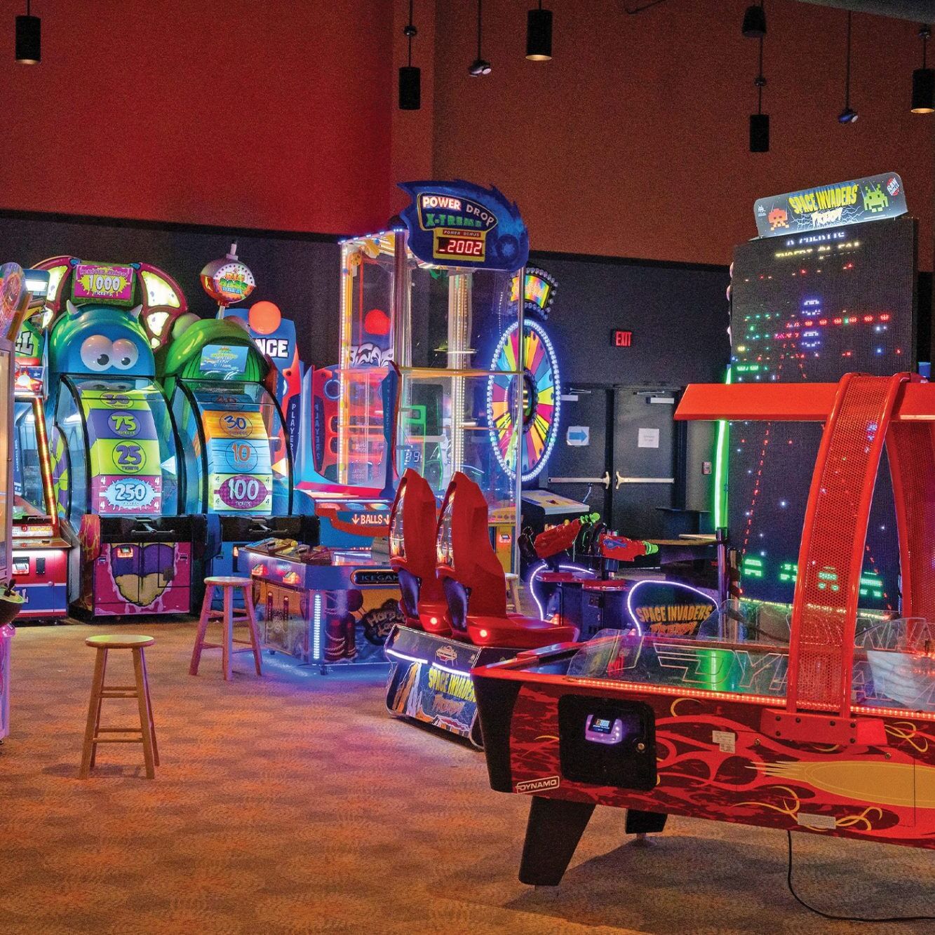 Picture of Lefty's Alley & Eats