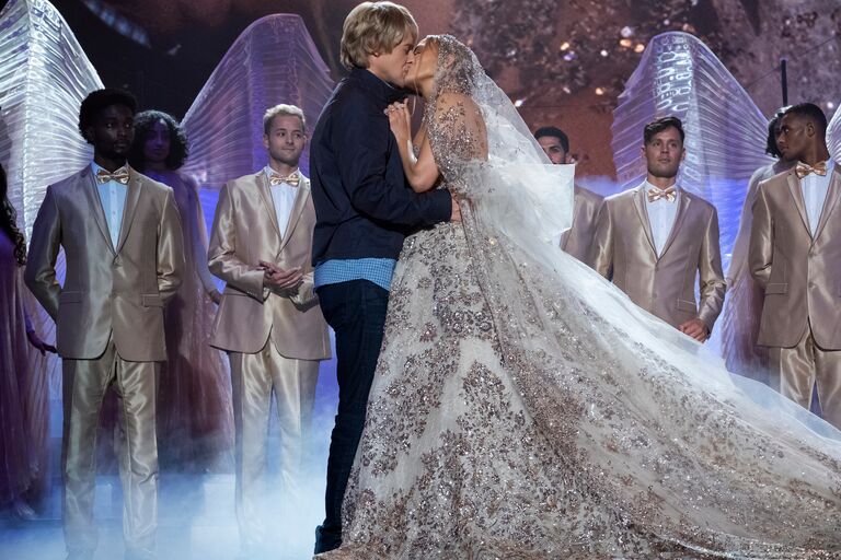 jennifer lopez wedding movie owen wilson marry me