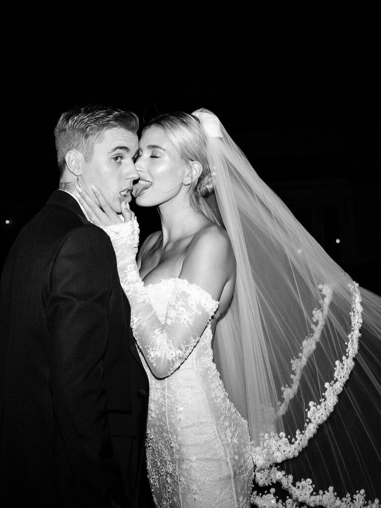 Hailey bieber wedding dress, Sewing a wedding dress according to