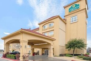 Picture of La Quinta Inn & Suites by Wyndham Lawton / Fort Sill