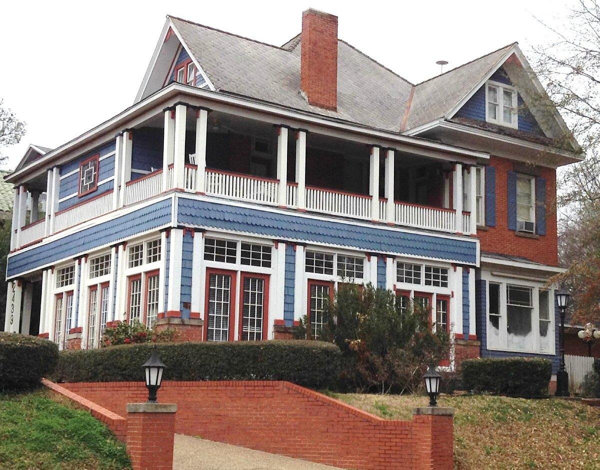 Picture of 2439 Fairfield A Bed & Breakfast