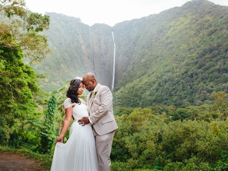 Couple celebrates their small wedding in Hawaii. 