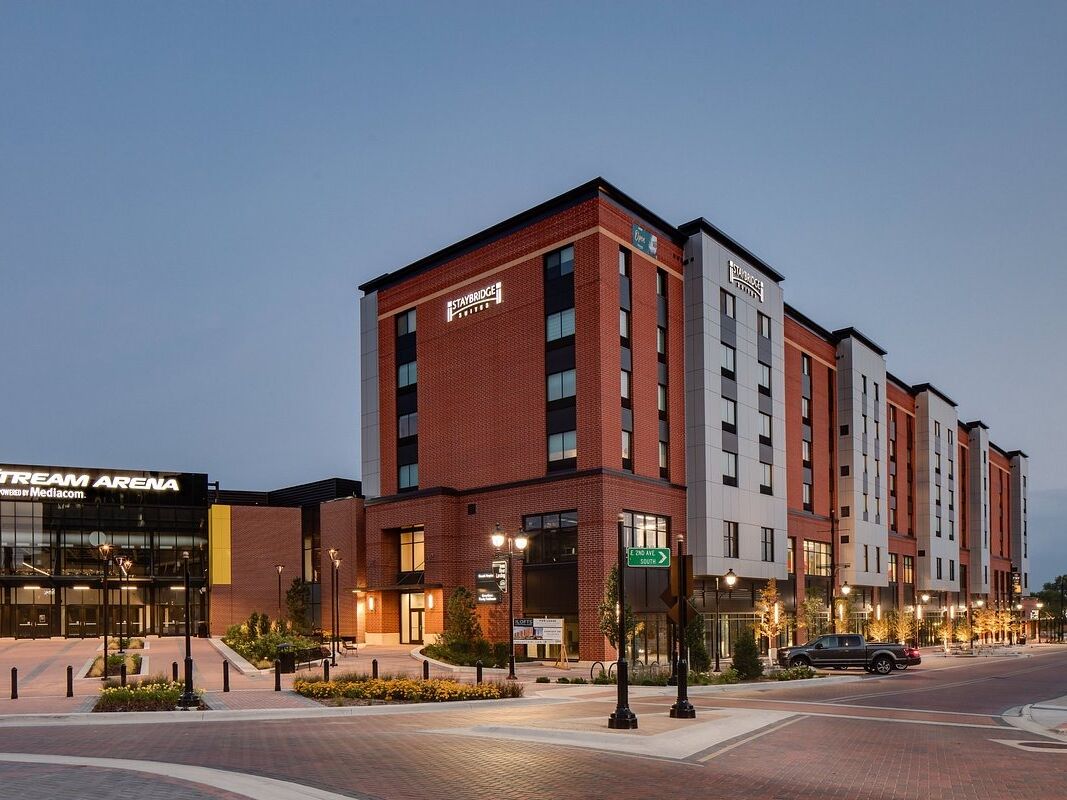 Picture of Homewood Suites by Hilton Coralville - Iowa River Landing, IA