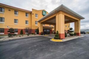 Picture of Quality Inn Litchfield Route 66 (Call Hotel Directly)