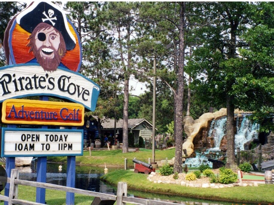 Picture of Pirate's Cove Adventure Golf