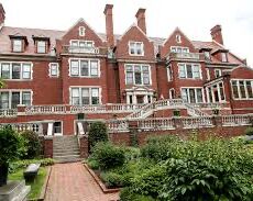 Picture of Glensheen Mansion