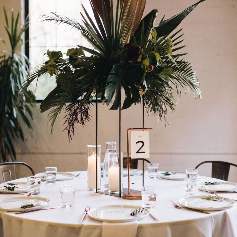 40 Simple Wedding Centerpieces for the Minimalist