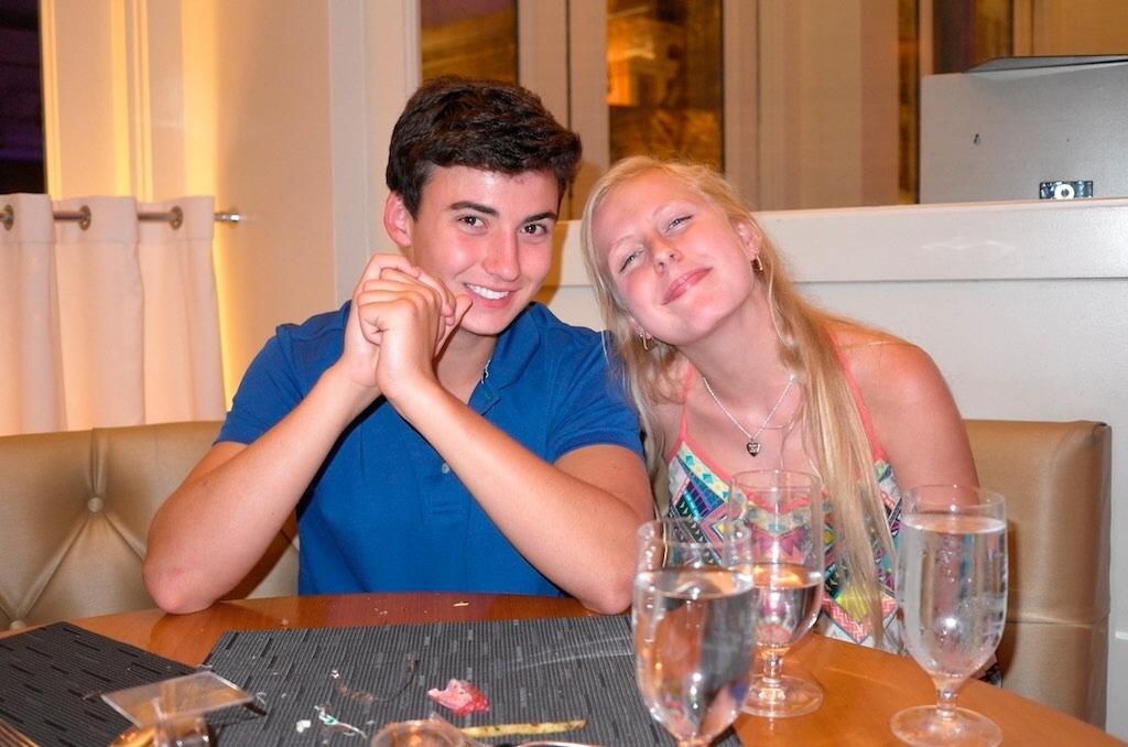 Started dating :)