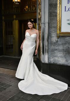 Martina Liana 1486 plus Fit-and-Flare Wedding Dress