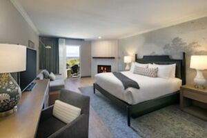 Picture of Fireside Inn on Moonstone Beach
