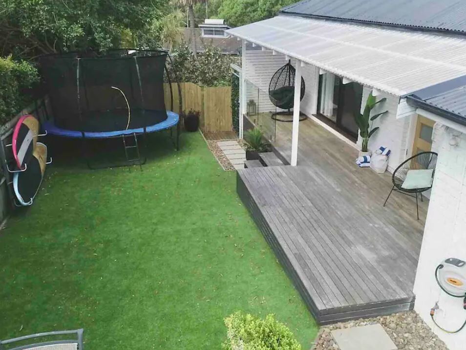 Picture of Coastal 3 bedroom house with private oasis