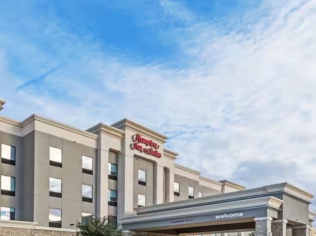 Picture of Hampton Inn & Suites Dallas I-30 Cockrell Hill