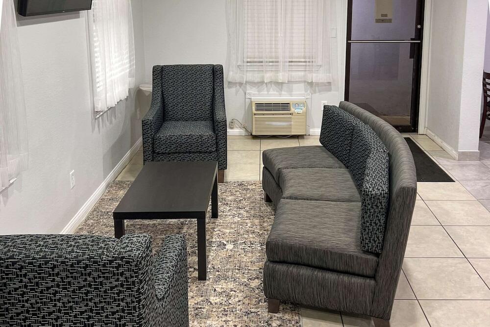 Picture of Quality Inn & Suites