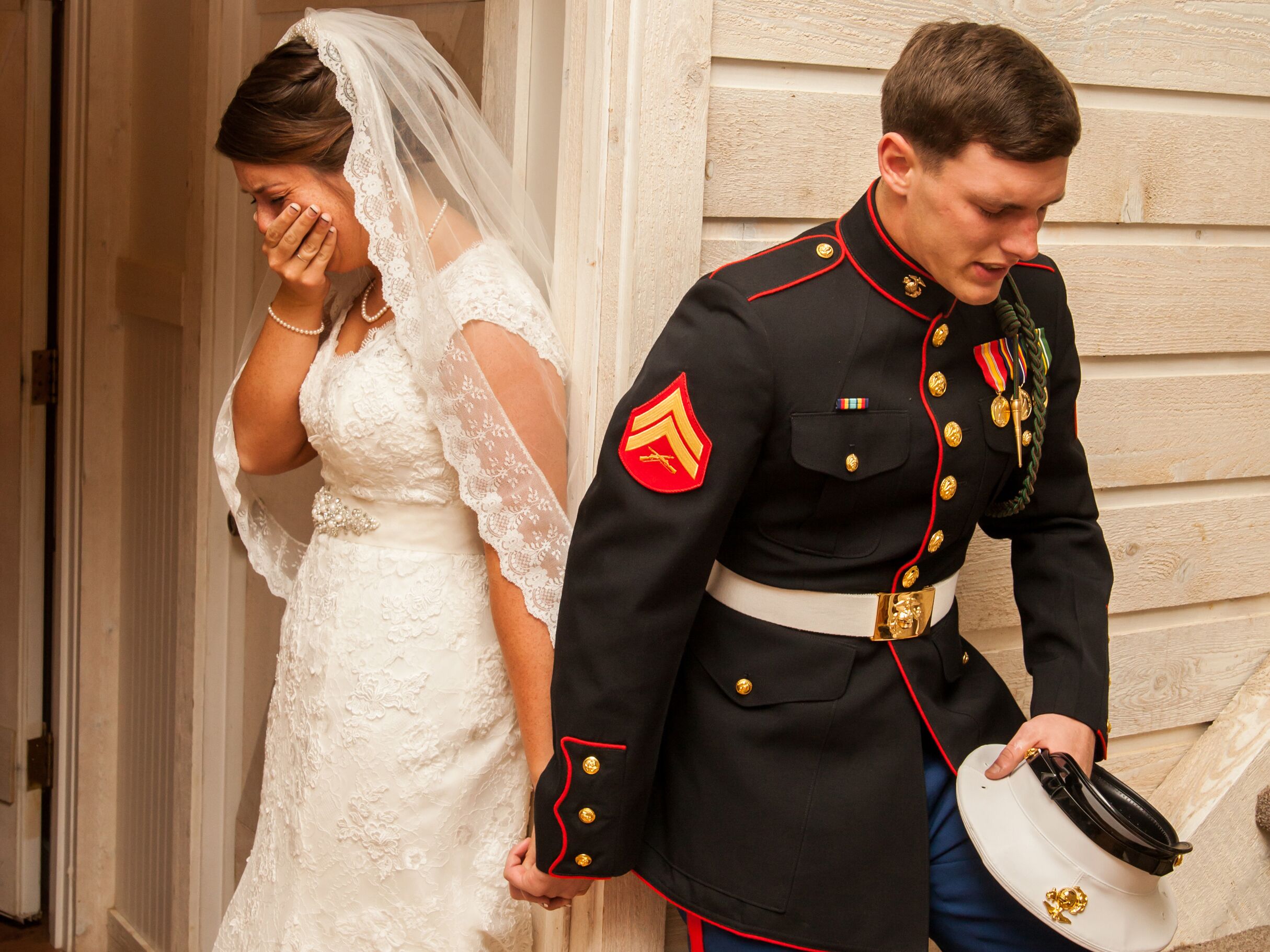Viral photo of marine praying with bride on wedding day 