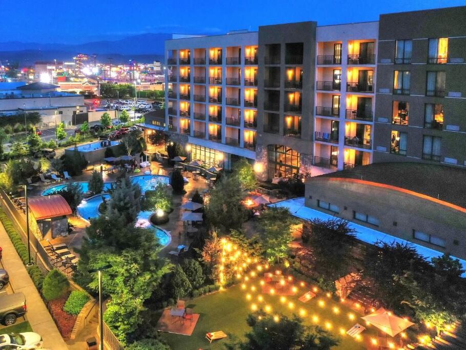 Picture of Courtyard Pigeon Forge