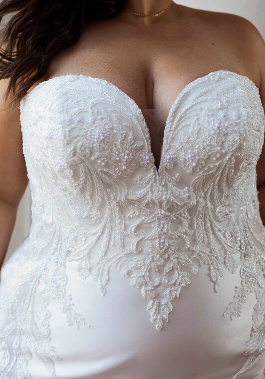 Essense of Australia D3600 plus Fit-and-Flare Wedding Dress - 2