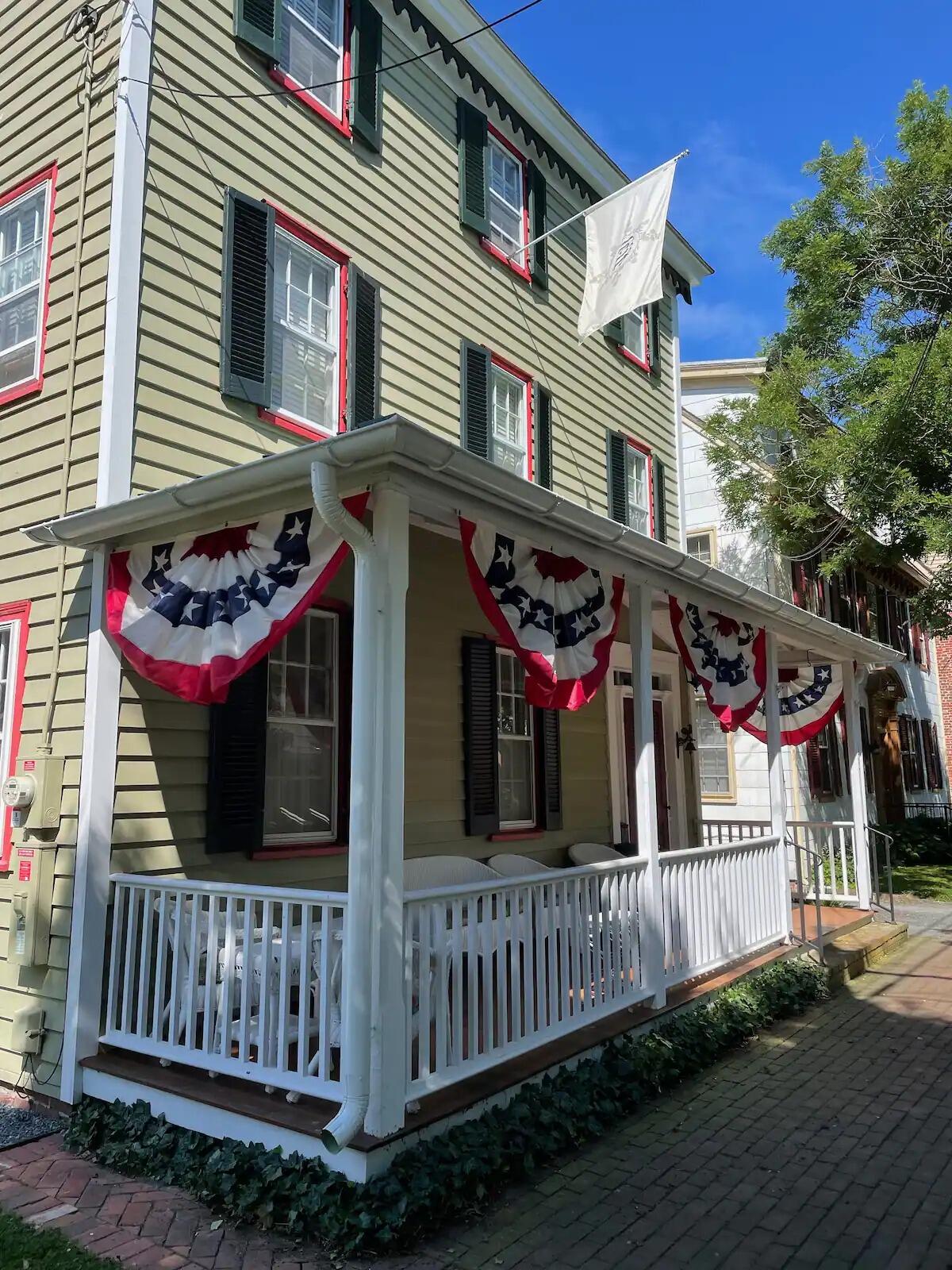 Picture of Historic House on High Street