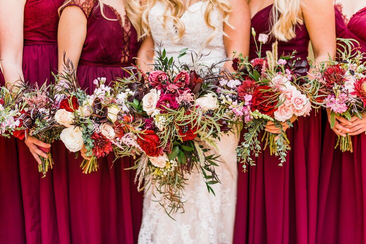 Romantic Bouquets with Roses, Peonies and Grasses