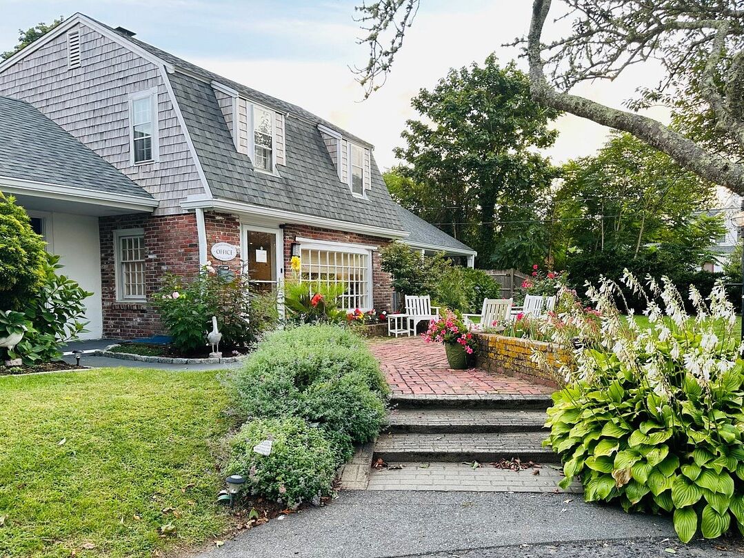 Picture of Chatham Seafarer Inn