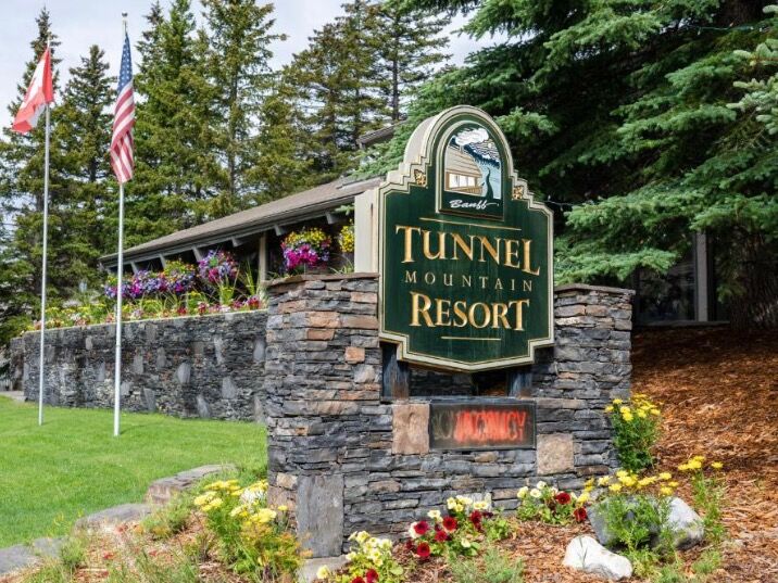 Picture of Tunnel Mountain Resort