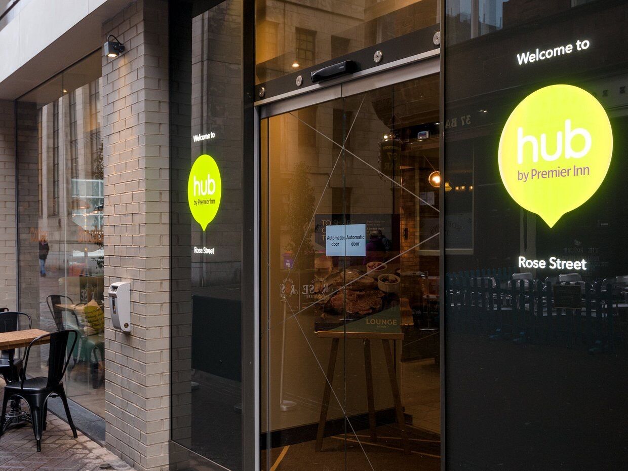 Picture of hub by Premier Inn Edinburgh City Centre (Rose Street) hotel