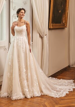 scoop neck wedding dress