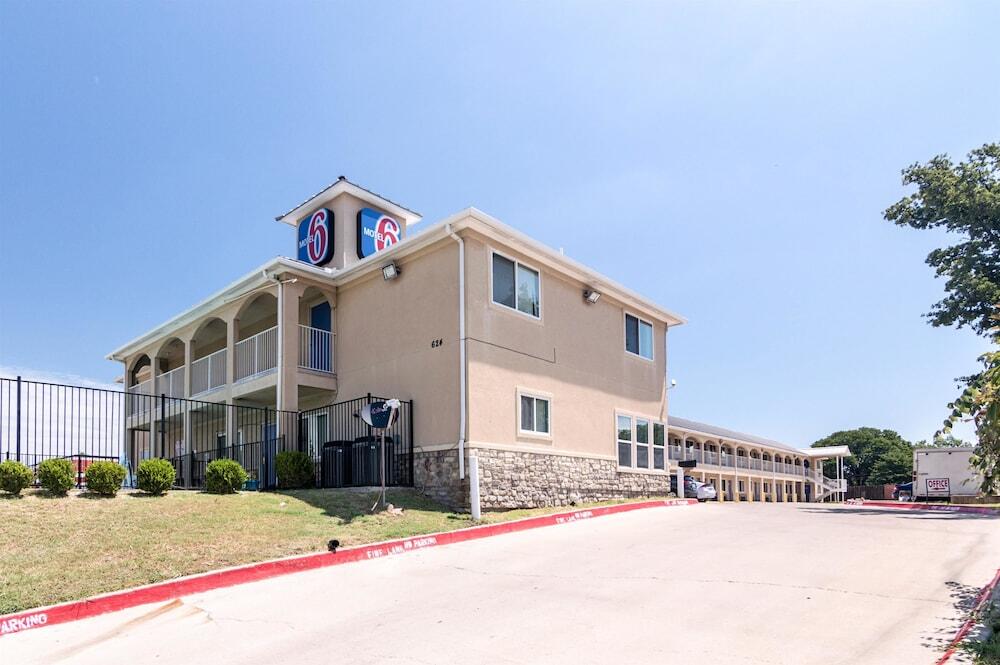 Picture of Motel 6 Azle, TX