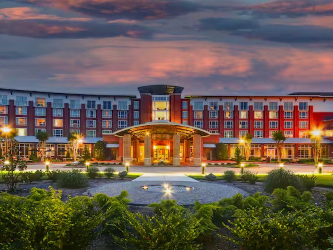 Picture of The Chattanoogan Hotel, Curio Collection by Hilton