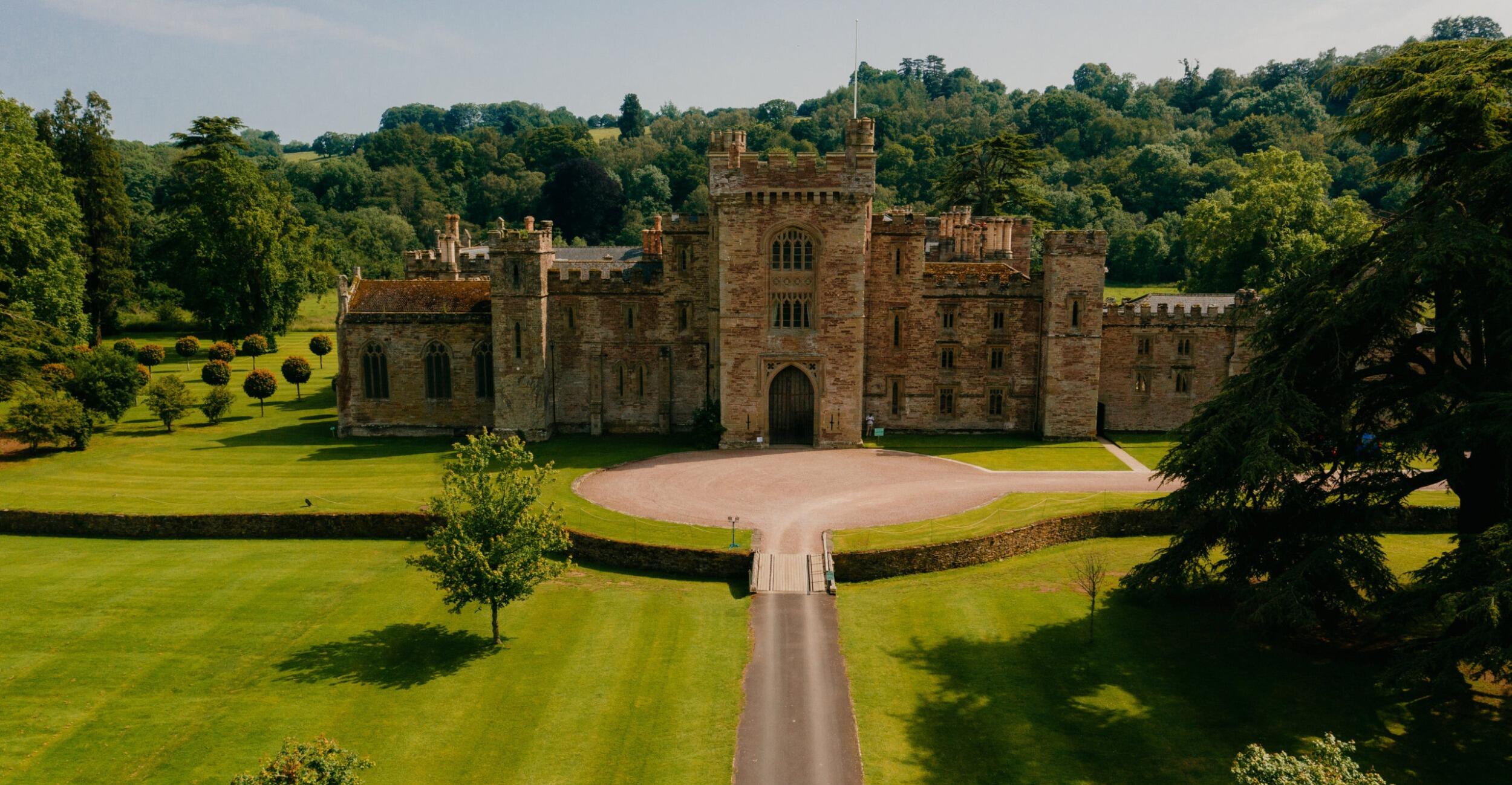 Picture of Hampton Court Castle