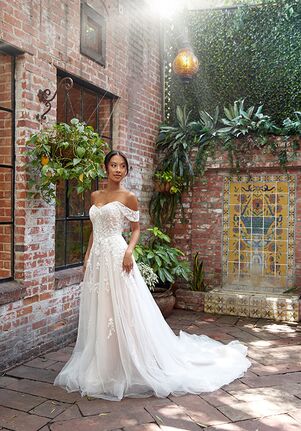 Essense of Australia D4098 A-Line Wedding Dress