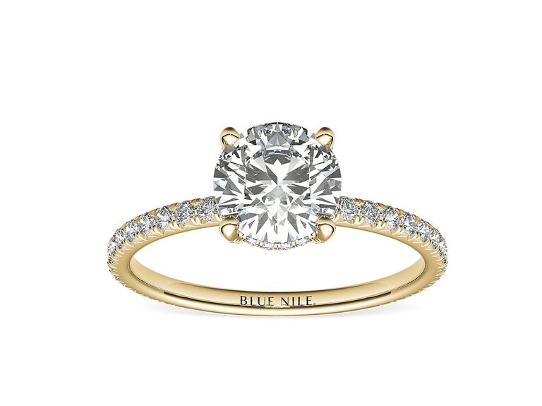 lab grown diamond engagement ring