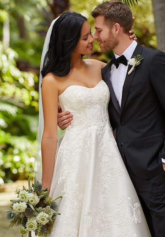Essense of Australia D3064 Ball Gown Wedding Dress - 2