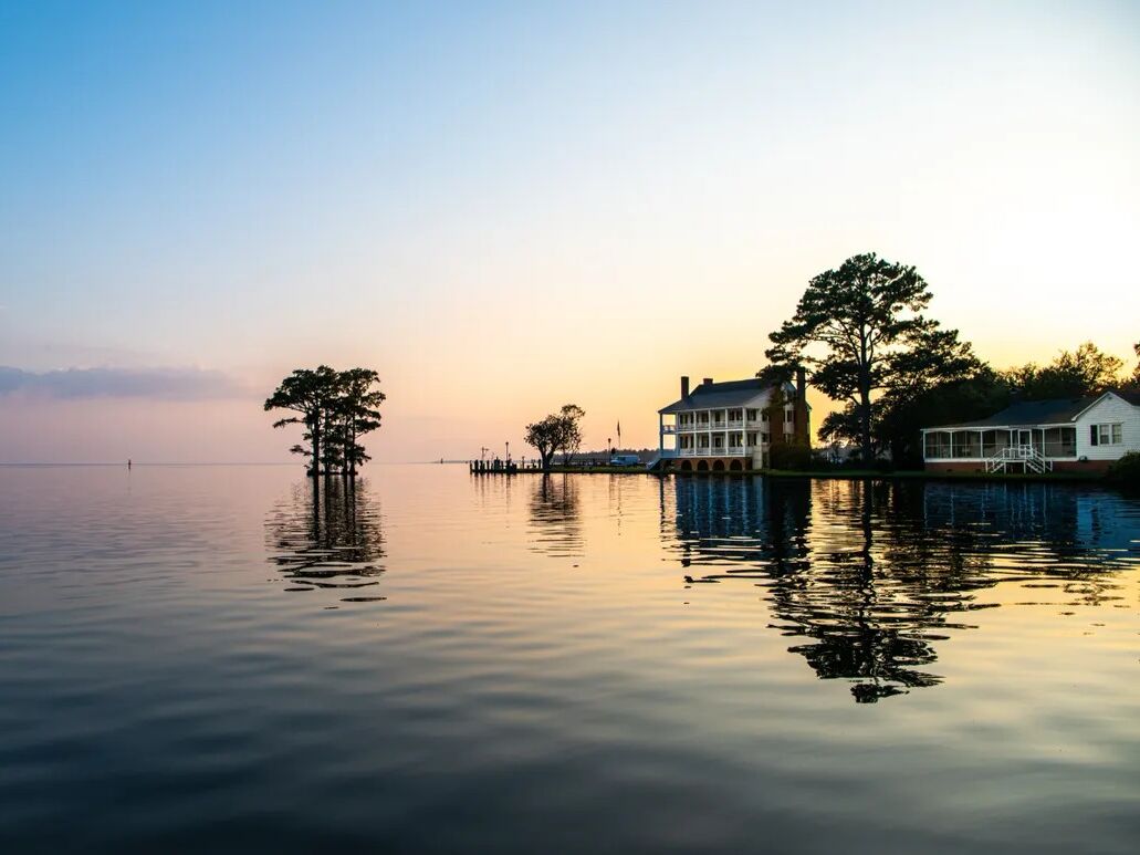 Picture of Captain's Quarters Inn