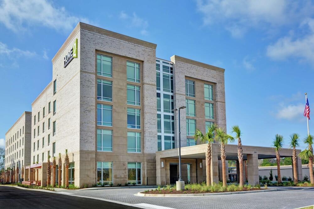 Picture of Home2 Suites by Hilton Charleston West Ashley