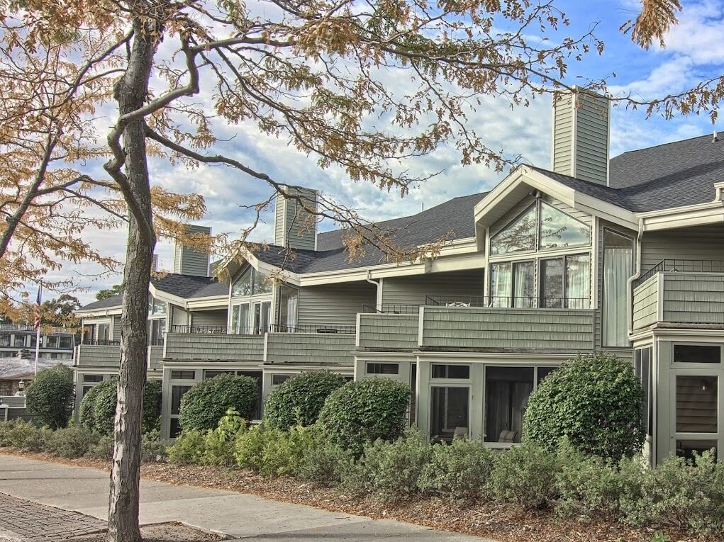 Picture of Pointes North Inn