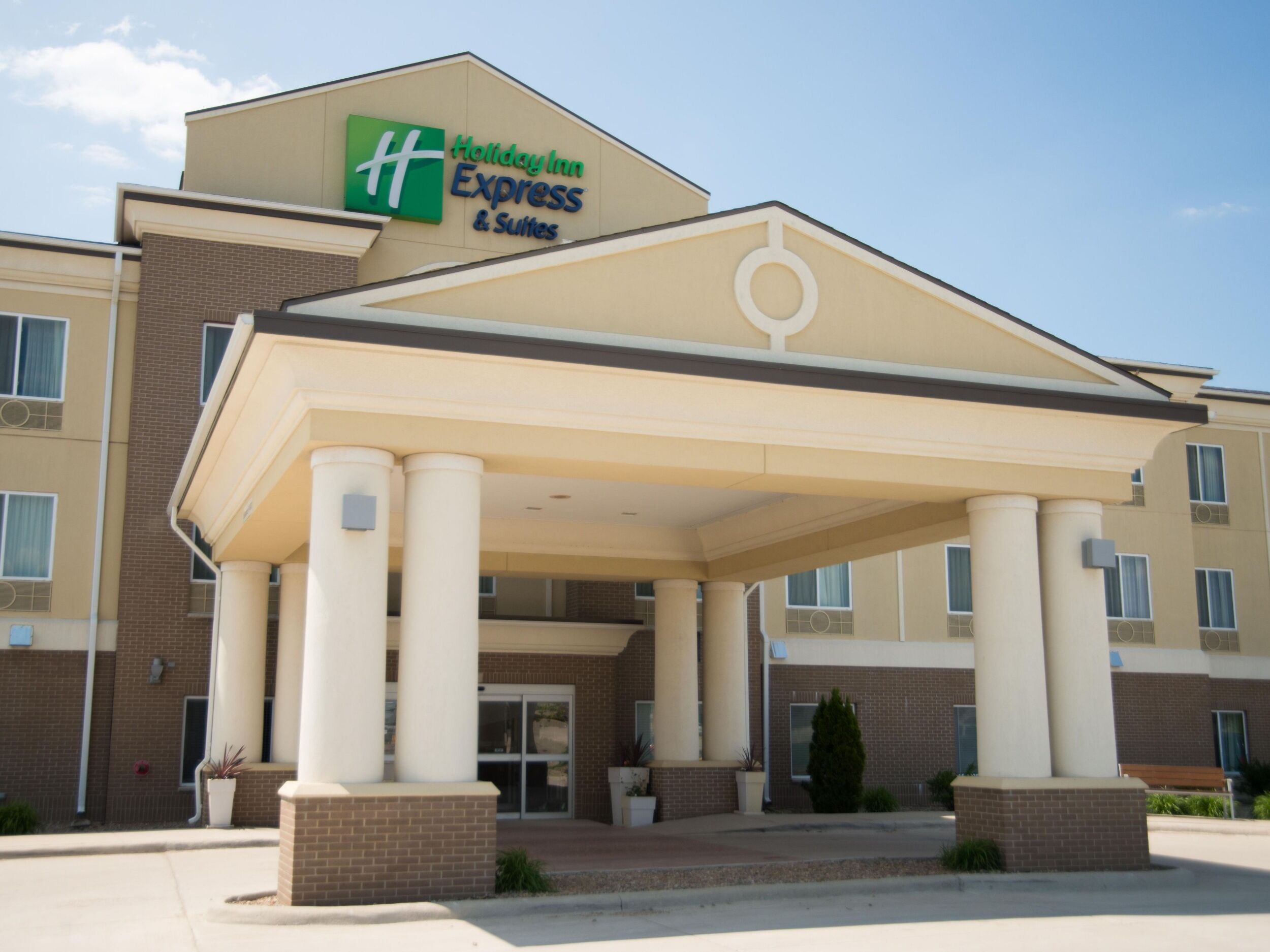 Picture of Holiday Inn Express & Suites Northwood