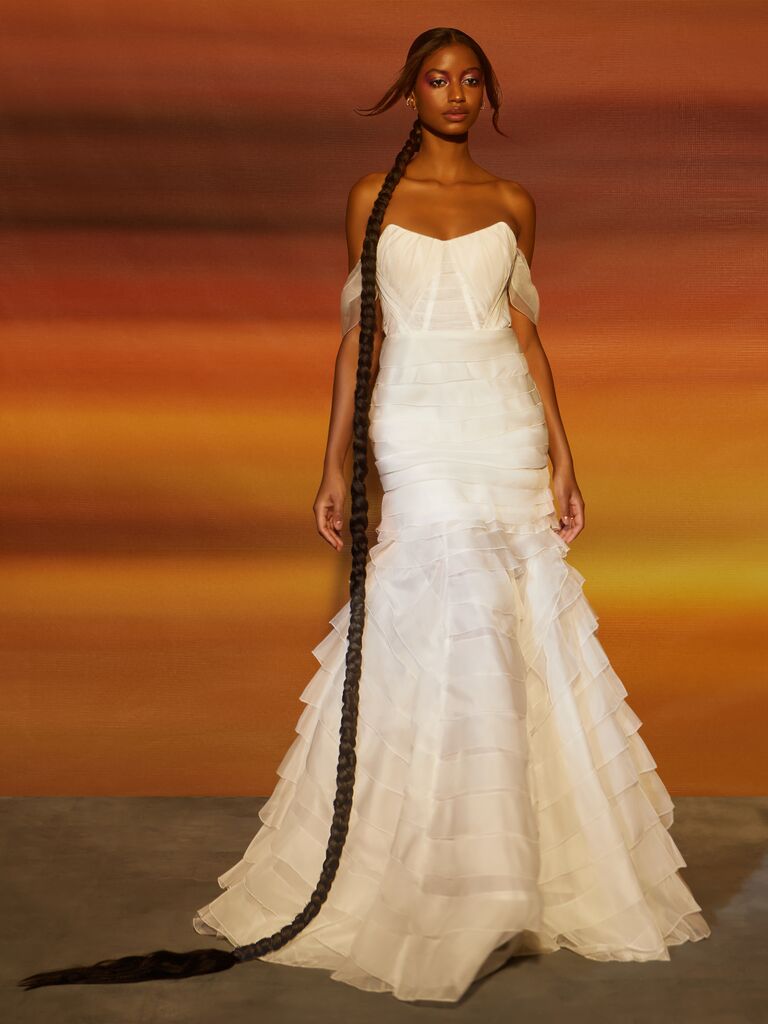 scoop strapless wedding dress