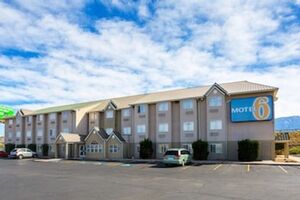 Picture of Motel 6 Bernalillo NM
