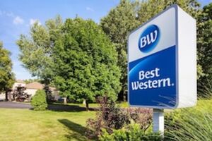 Picture of Best Western Plaza Hotel Saugatuck