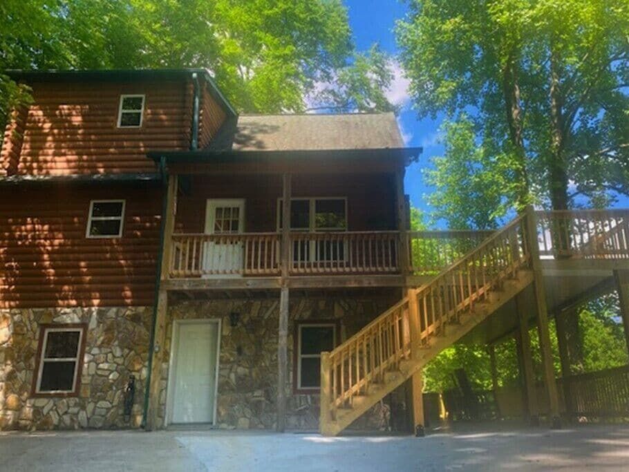 Picture of Ridgetop Retreat