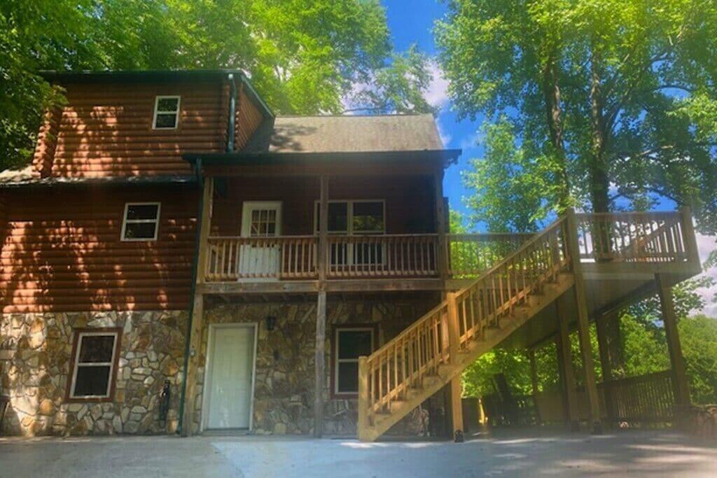 Picture of Ridgetop Retreat