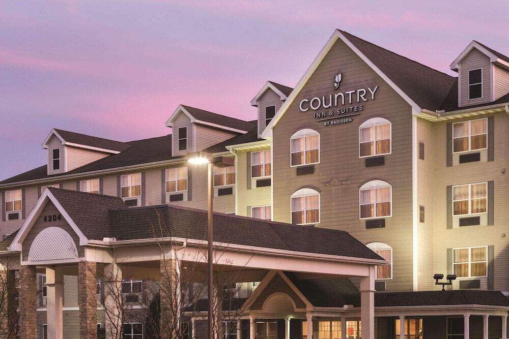 Picture of Country Inn & Suites by Radisson, Bentonville South - Rogers, AR