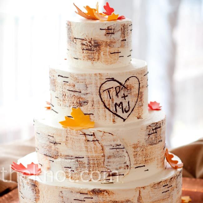 Designed to resemble a birch tree, the cake had sugar-made leaves and Teresa’s and Mark’s initials “carved” on the side.