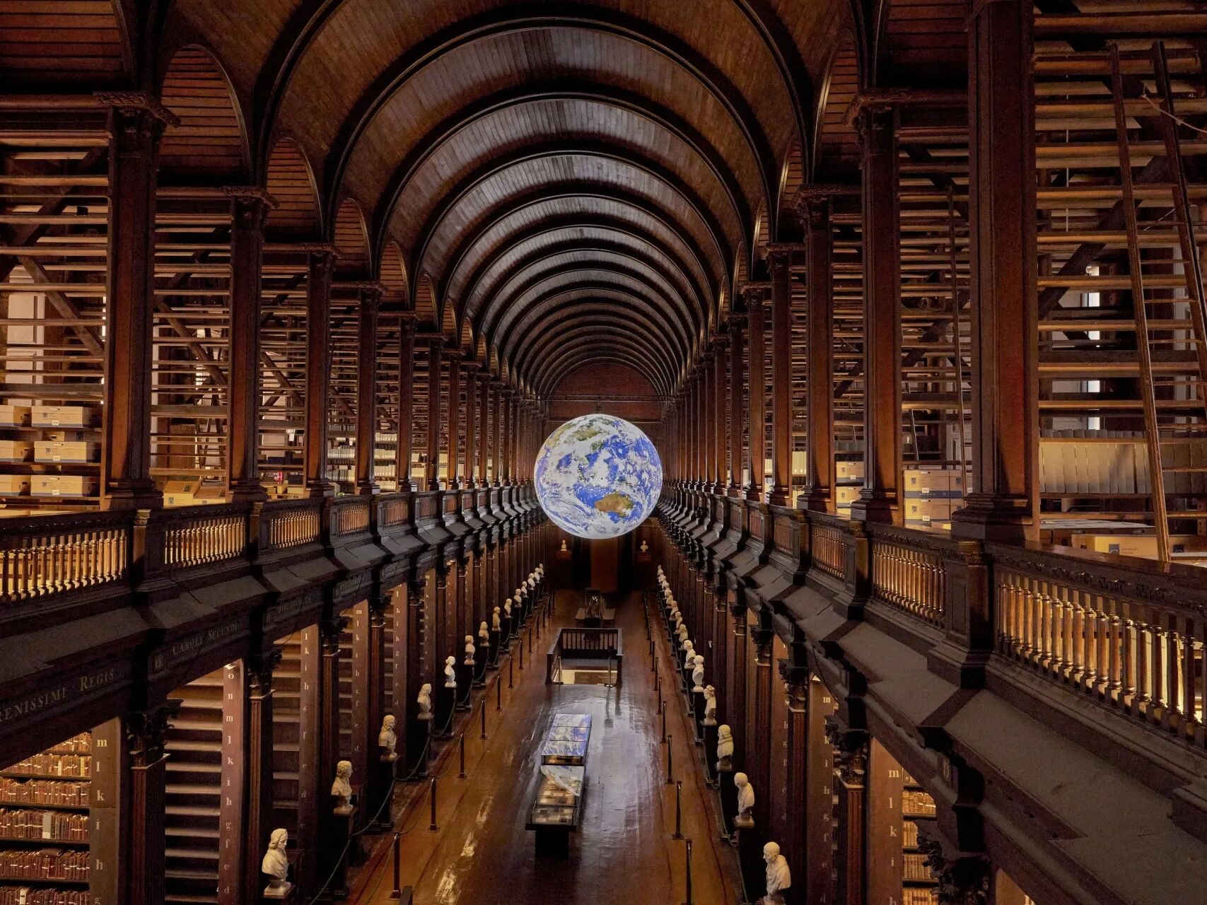 Picture of The Book of Kells & Trinity College Dublin