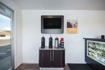 Picture of Motel 6 Burlington, WA